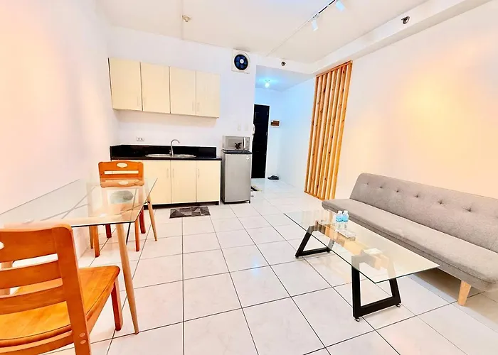 Malate Bayview Mansion View And Seaview アパートホテル 3*
