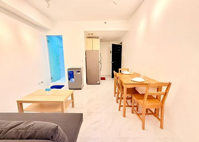 Malate Bayview Mansion View And Seaview アパートホテル 3*