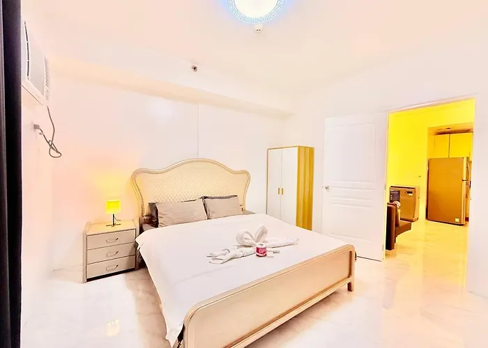 Malate Bayview Mansion View And Seaview アパートホテル