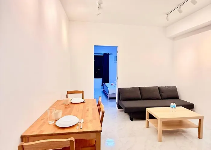 アパートホテル Malate Bayview Mansion View And Seaview 3*