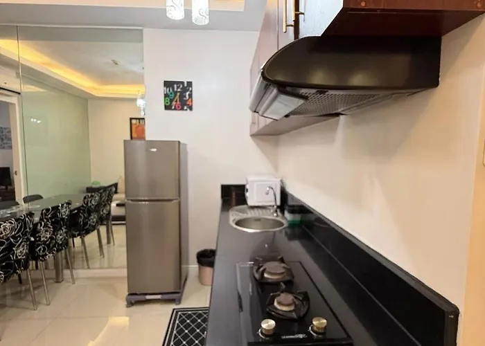Malate Bayview Mansion View And Seaview アパートホテル 3*