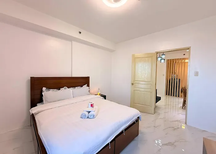 Malate Bayview Mansion View And Seaview アパートホテル