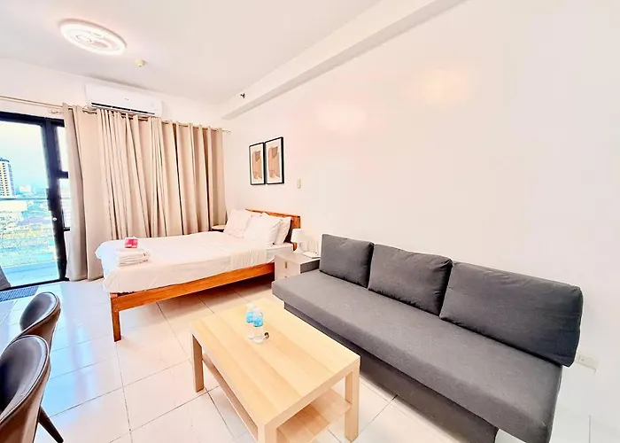 アパートホテル Malate Bayview Mansion View And Seaview 3*