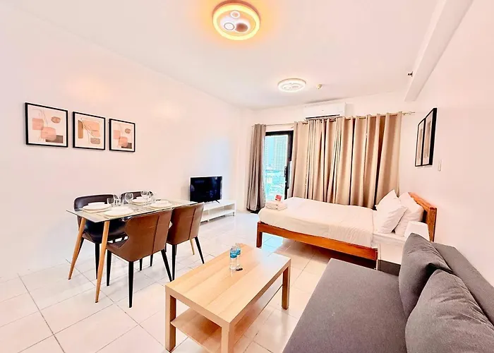 Malate Bayview Mansion View And Seaview 3*