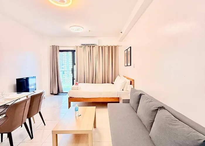 Malate Bayview Mansion View And Seaview